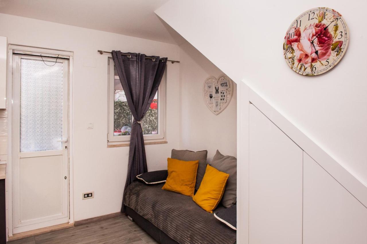 Miki - City Center Apartment With Large Balcony Сплит Екстериор снимка