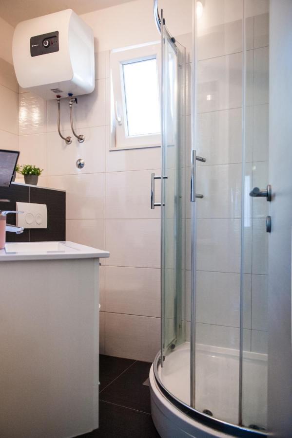 Miki - City Center Apartment With Large Balcony Сплит Екстериор снимка